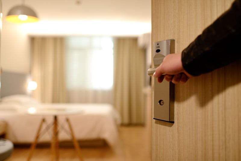 Czym się różni hotel od hostelu